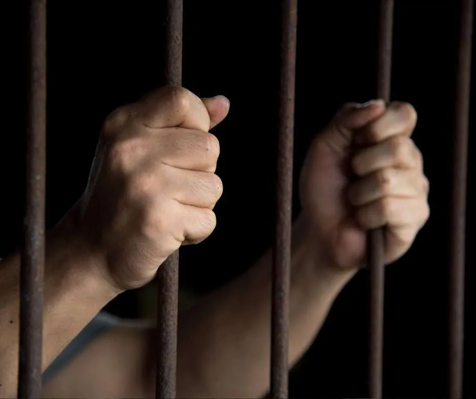 Mississippi joins 22-state coalition urging FCC to allow cell phone jamming in prisons